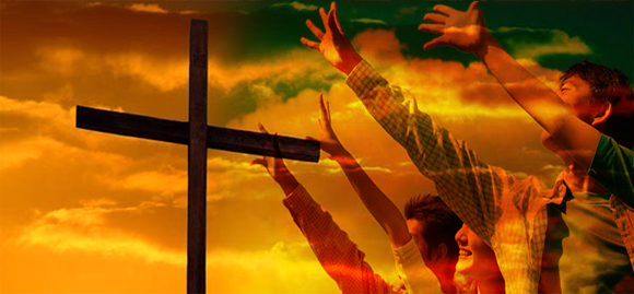 Resultado de imagem para IMAGENS DE PESSOAS adorando jesus